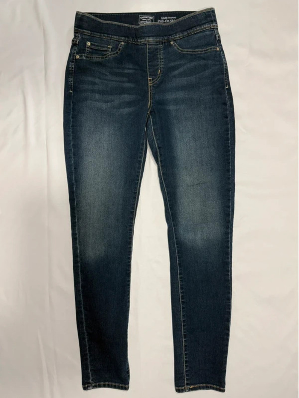 Levi Signature Pull-On Shaping Skinny Jeans Size 8L